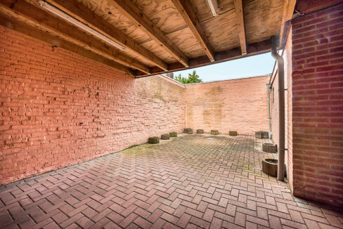 220-Tuin-Carport