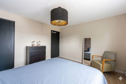 182-Masterbedroom1-2