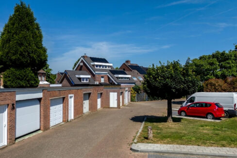 222-Achterzijde1