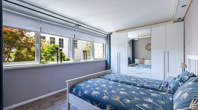 122-Masterbedroom1-2