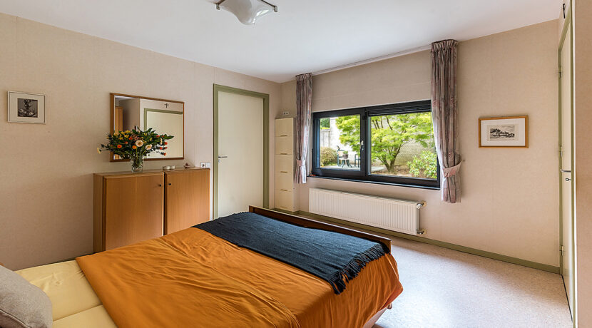 128-MasterbedroomBG1-2