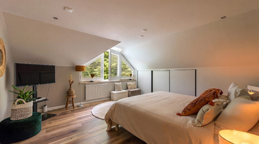 180-Masterbedroom1-1