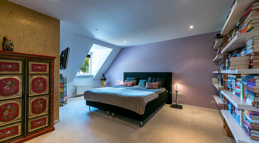 180-Masterbedroom1-1
