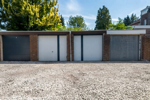 202-Garage