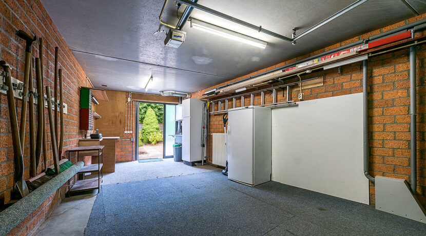 202-Garage1-1