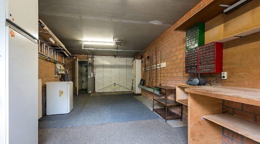 204-Garage1-2