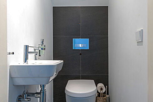 206-Toilet2