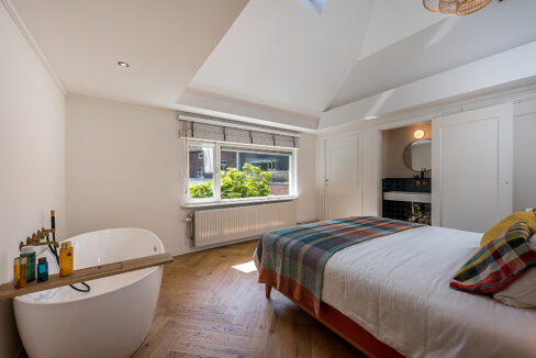 180-Masterbedroom1-1