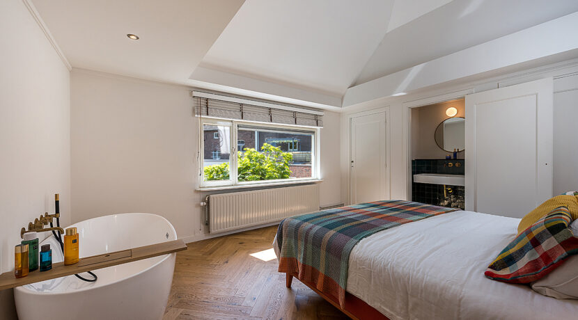 180-Masterbedroom1-1