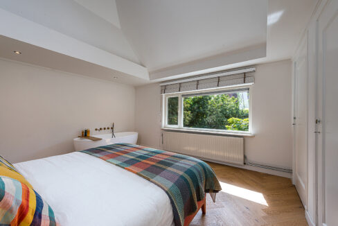 182-Masterbedroom1-2
