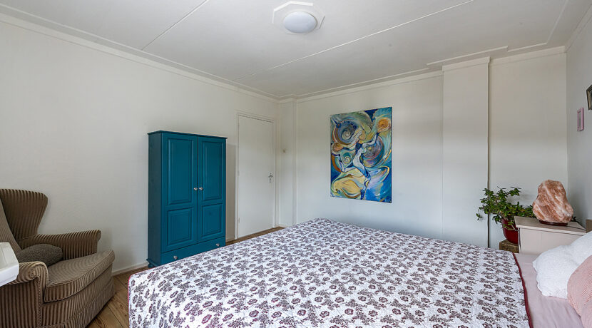 182-Masterbedroom1-2