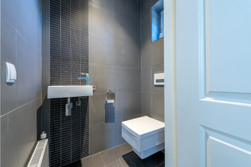 200-Toilet