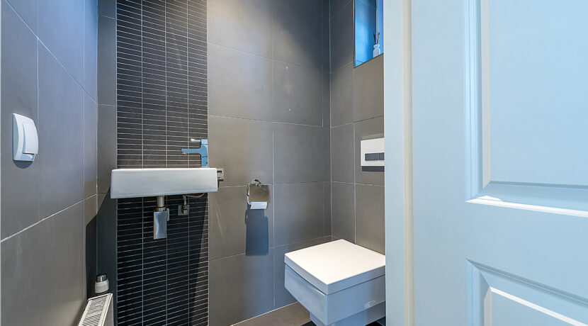 200-Toilet