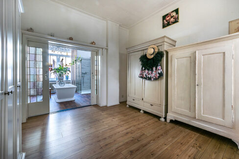 204-Kleedkamer-en-suite1-2