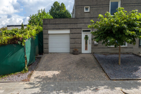 230-Oprit-garage