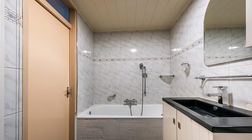 192-Badkamer1-2