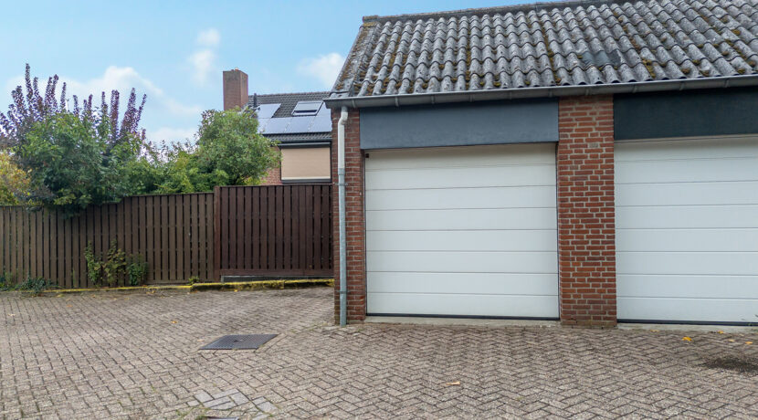 230-Garage